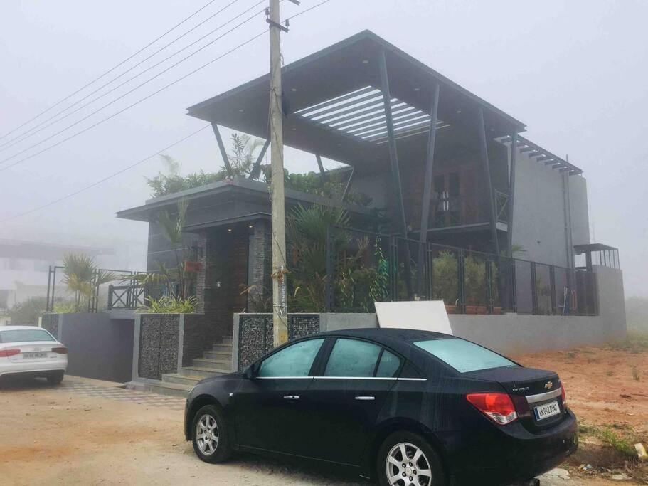 Varaa Villa Mysore Eksteriør bilde